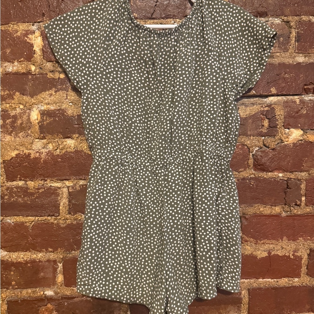 Old Navy Green Polka Dot Shorts Romper Size 5T